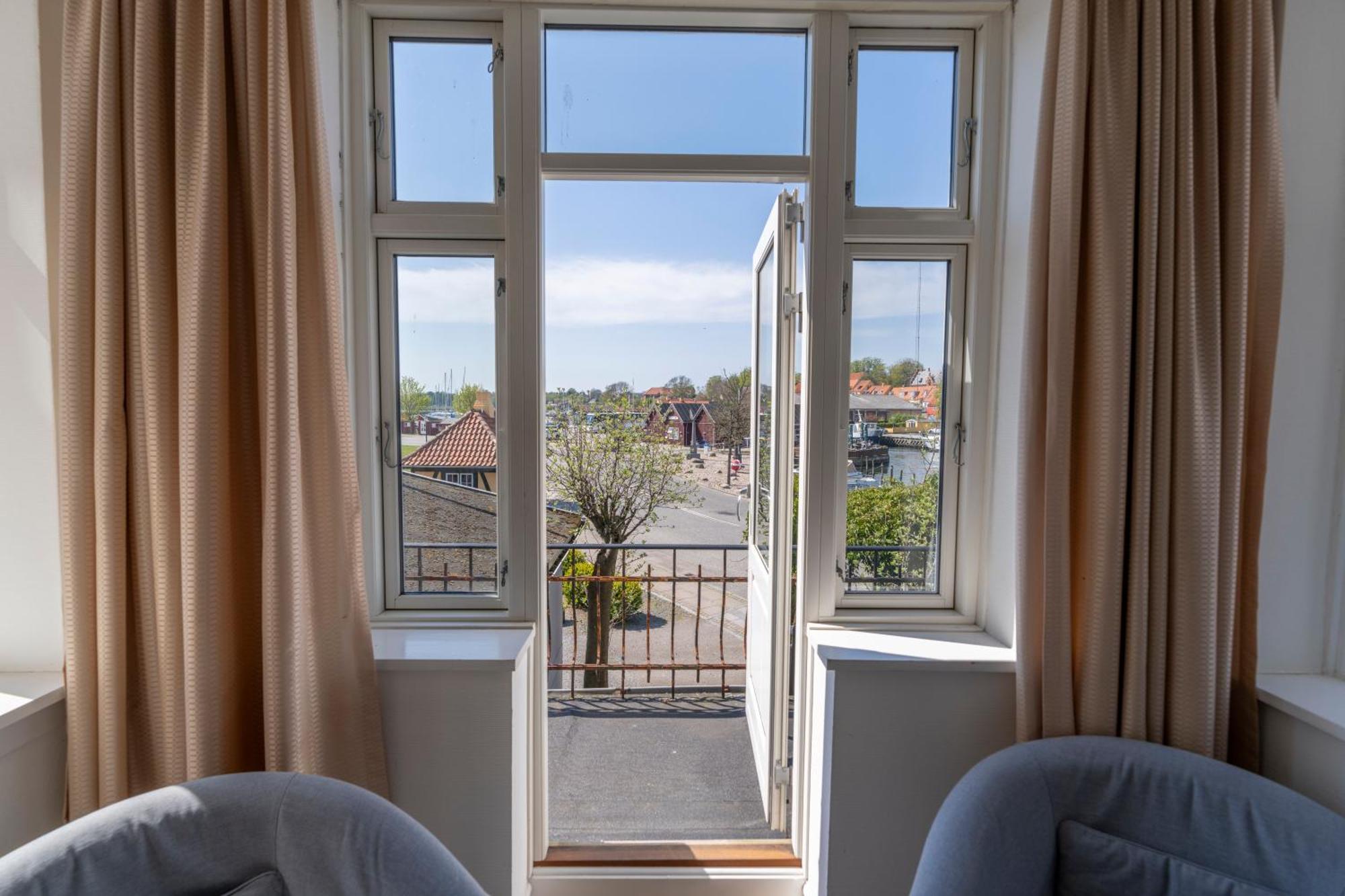 Hotel Postgaarden Skaelskor Екстер'єр фото